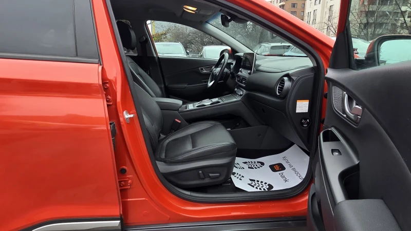 Hyundai Kona 64KWh/Blue Link/ВГаранция/СЕРВИЗНА КНИЖКА, снимка 11 - Автомобили и джипове - 52711730