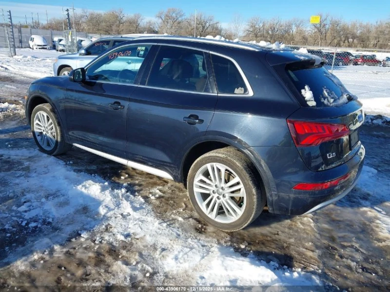 Audi Q5 2l 2.0T Premium/2.0T Tech Premium, снимка 3 - Автомобили и джипове - 53464554