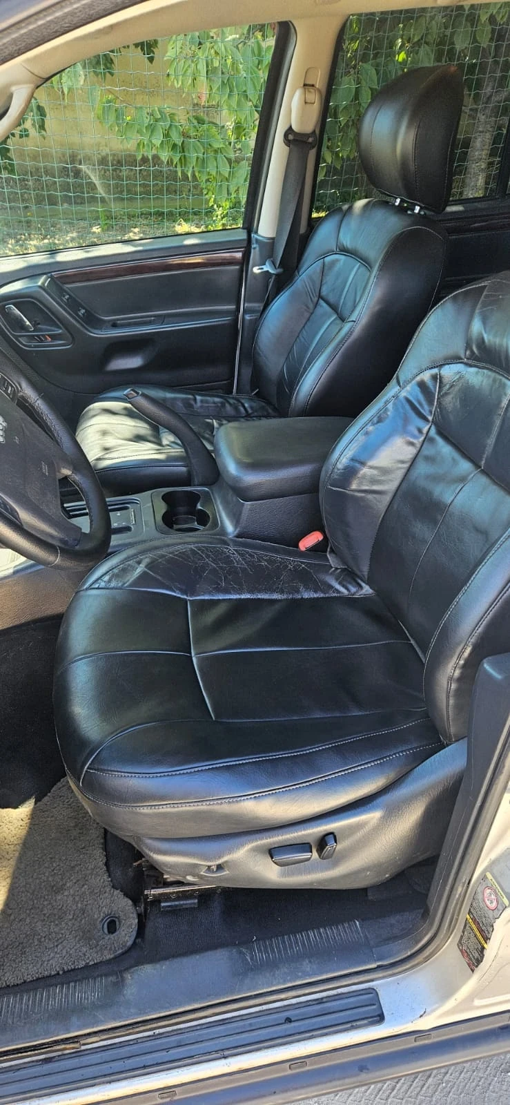 Jeep Cherokee, снимка 11 - Автомобили и джипове - 56473468
