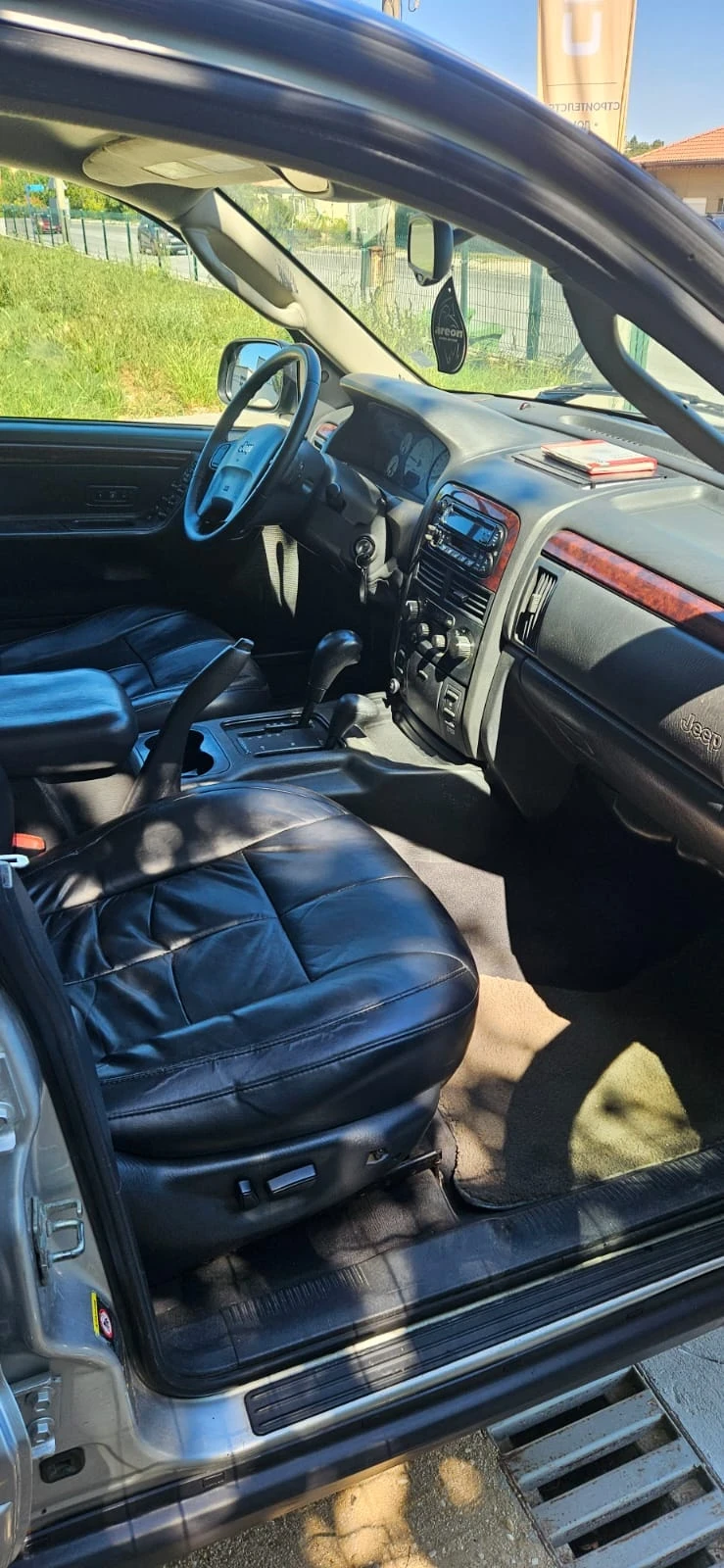 Jeep Cherokee, снимка 12 - Автомобили и джипове - 56473468