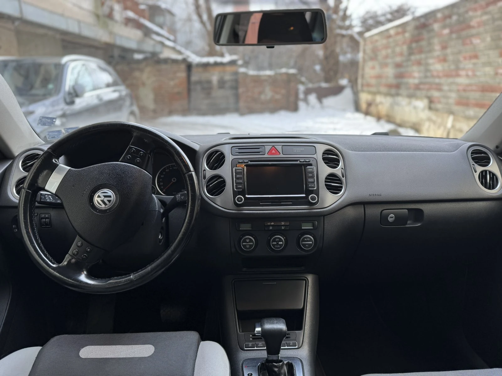 VW Tiguan 2.0 - изображение 5