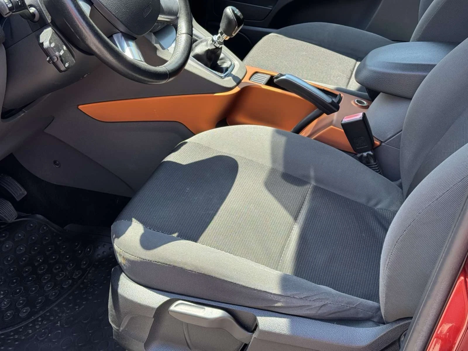 Ford Kuga 2.0D /КУПУВАНА В БГ/ПЪРВИ СОБСТВЕНИК/ РЕАЛНИ КМ  - изображение 7