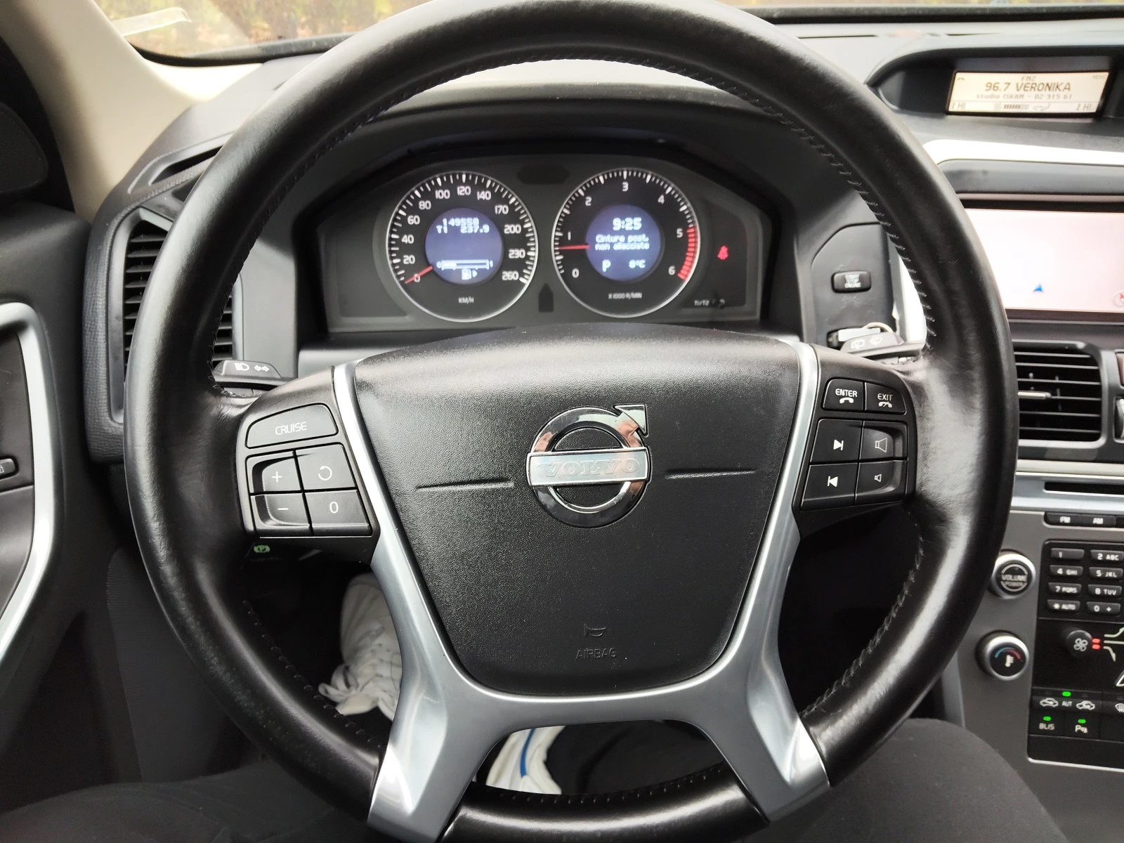 Volvo XC60 2, 4d 176ps - изображение 7