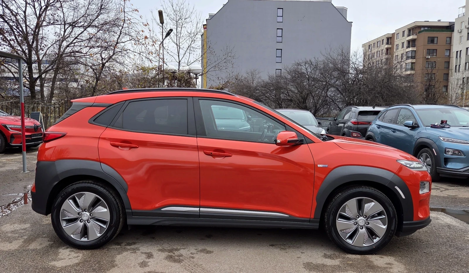 Hyundai Kona 64KWh/Blue Link/ВГаранция/СЕРВИЗНА КНИЖКА - изображение 2