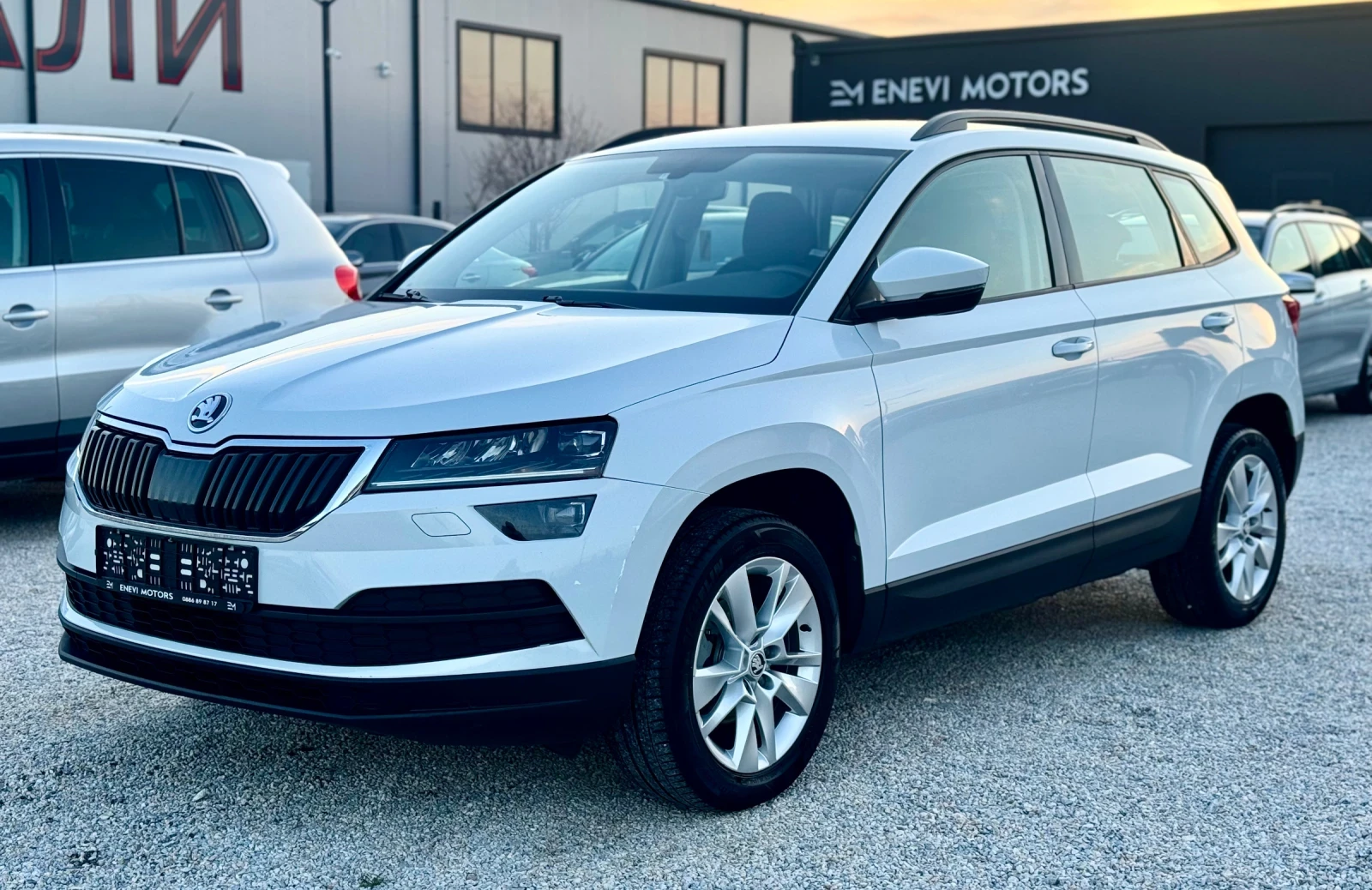 Skoda Karoq 1.6TDI, снимка 3 - Автомобили и джипове - 53770038