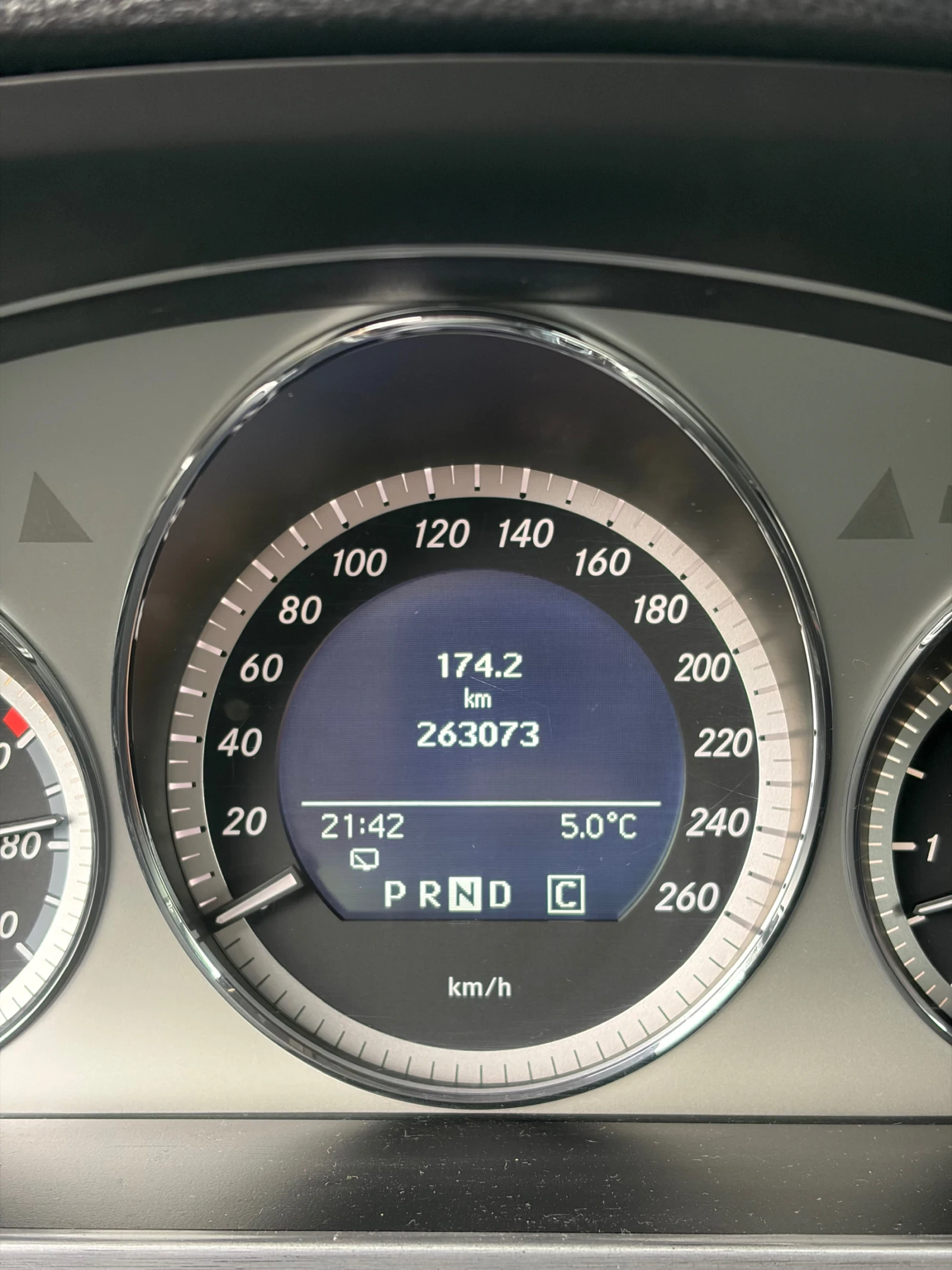 Mercedes-Benz GLK 320 cdi 4 matic, снимка 5 - Автомобили и джипове - 53999645