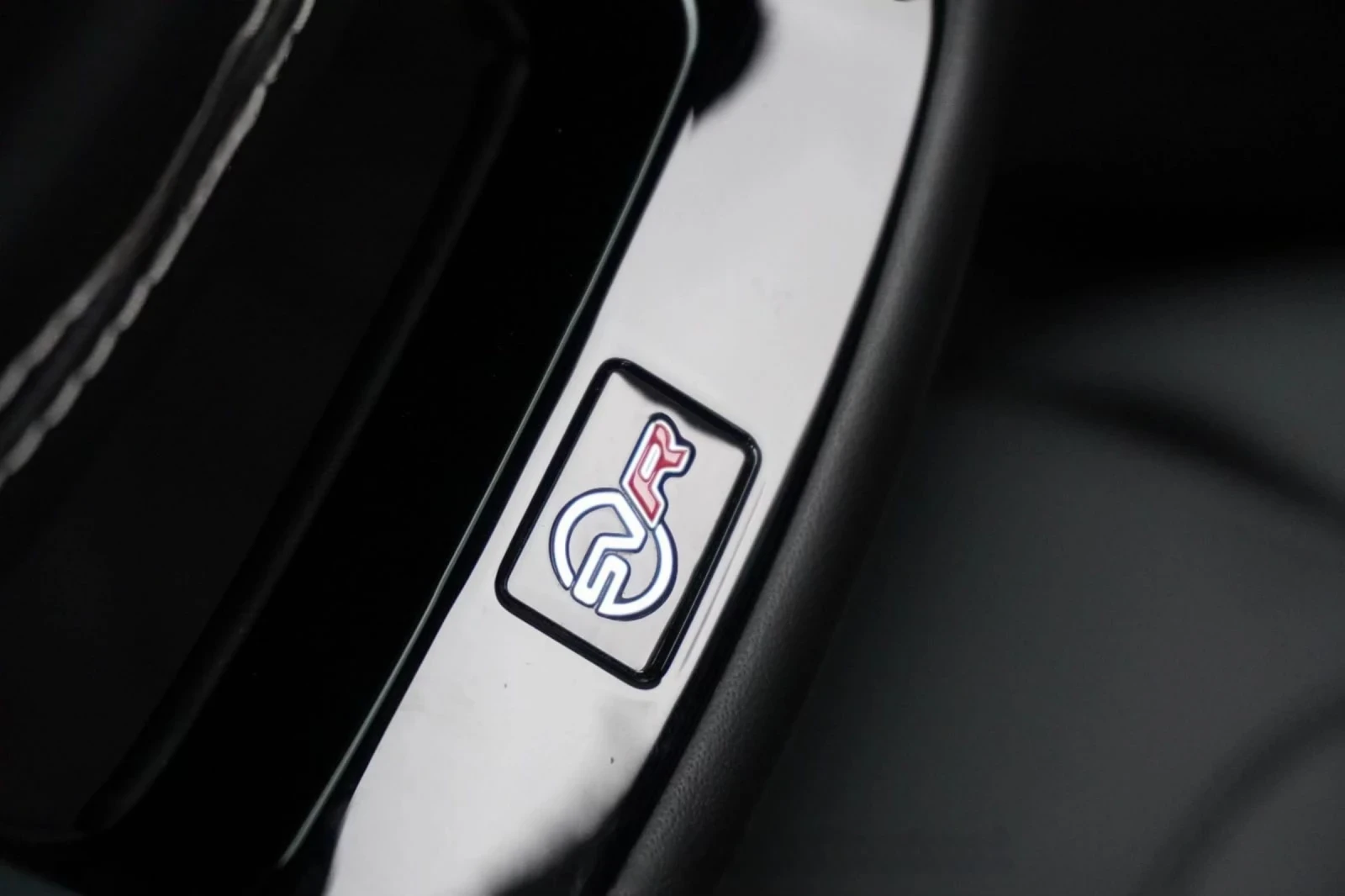 Land Rover Range Rover Sport ОЧАКВАН ВНОС Range Rover SPORT SVR 600HP* FACELIFT, снимка 11 - Автомобили и джипове - 54167675