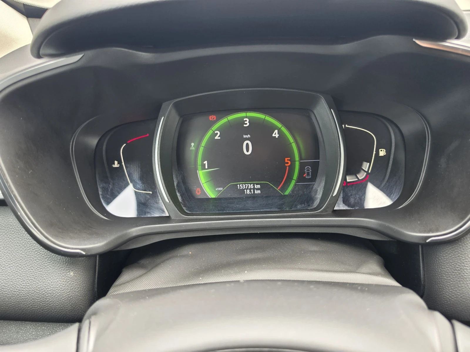 Renault Kadjar 1.5DCi Euro6, снимка 13 - Автомобили и джипове - 54349462