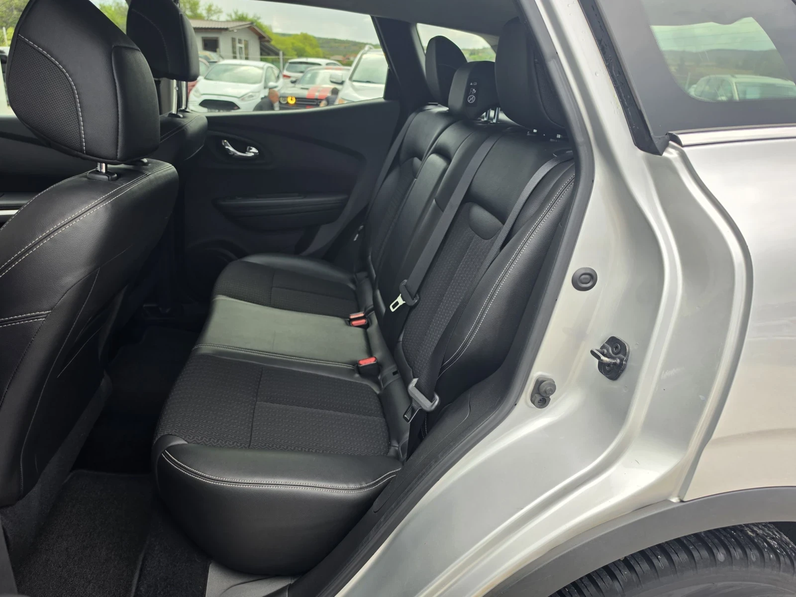 Renault Kadjar 1.5DCi Euro6, снимка 10 - Автомобили и джипове - 54349462