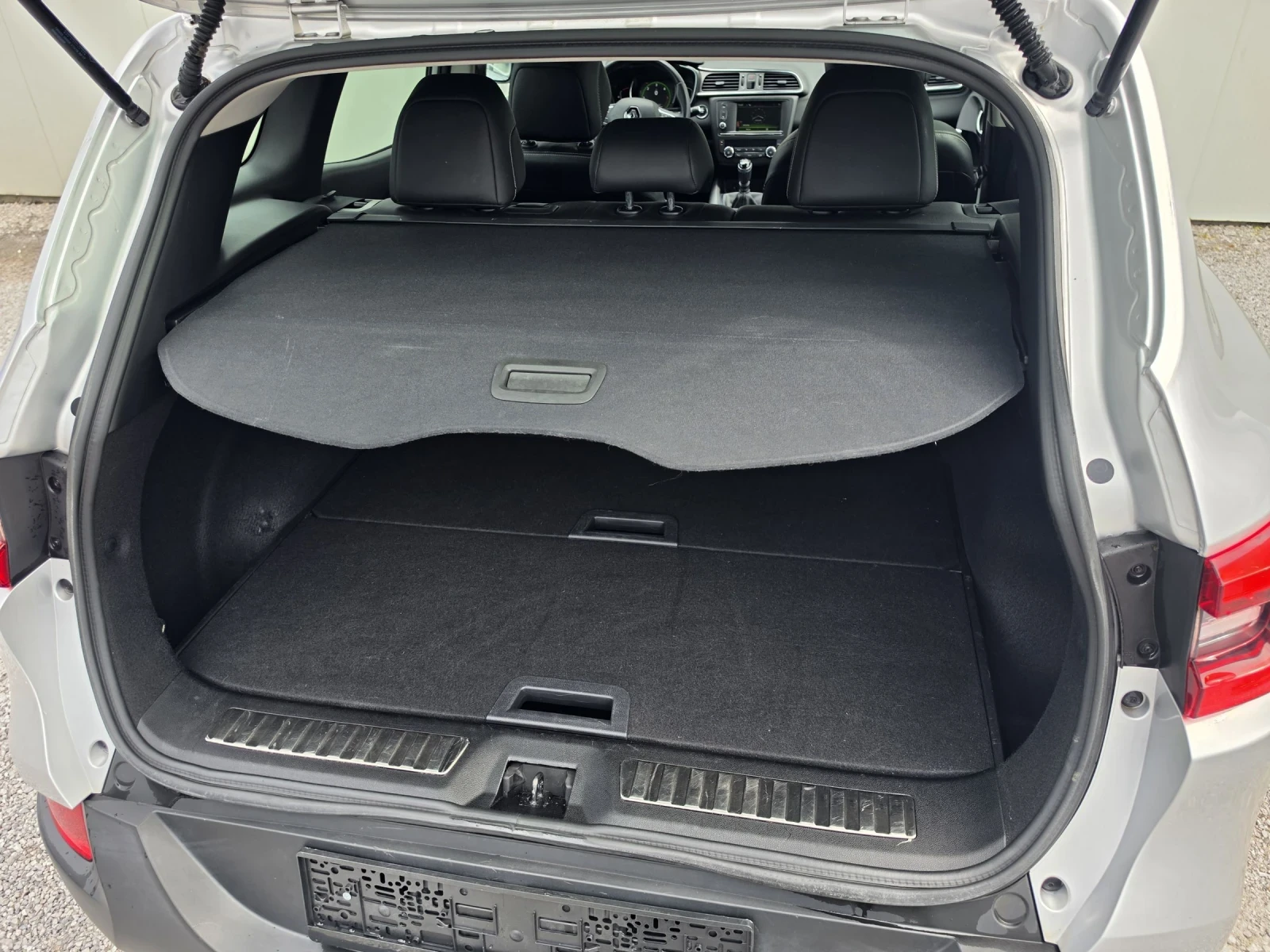 Renault Kadjar 1.5DCi Euro6, снимка 16 - Автомобили и джипове - 54349462