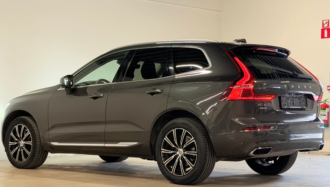 Volvo XC60 T4 Inscription , снимка 6 - Автомобили и джипове - 54511085