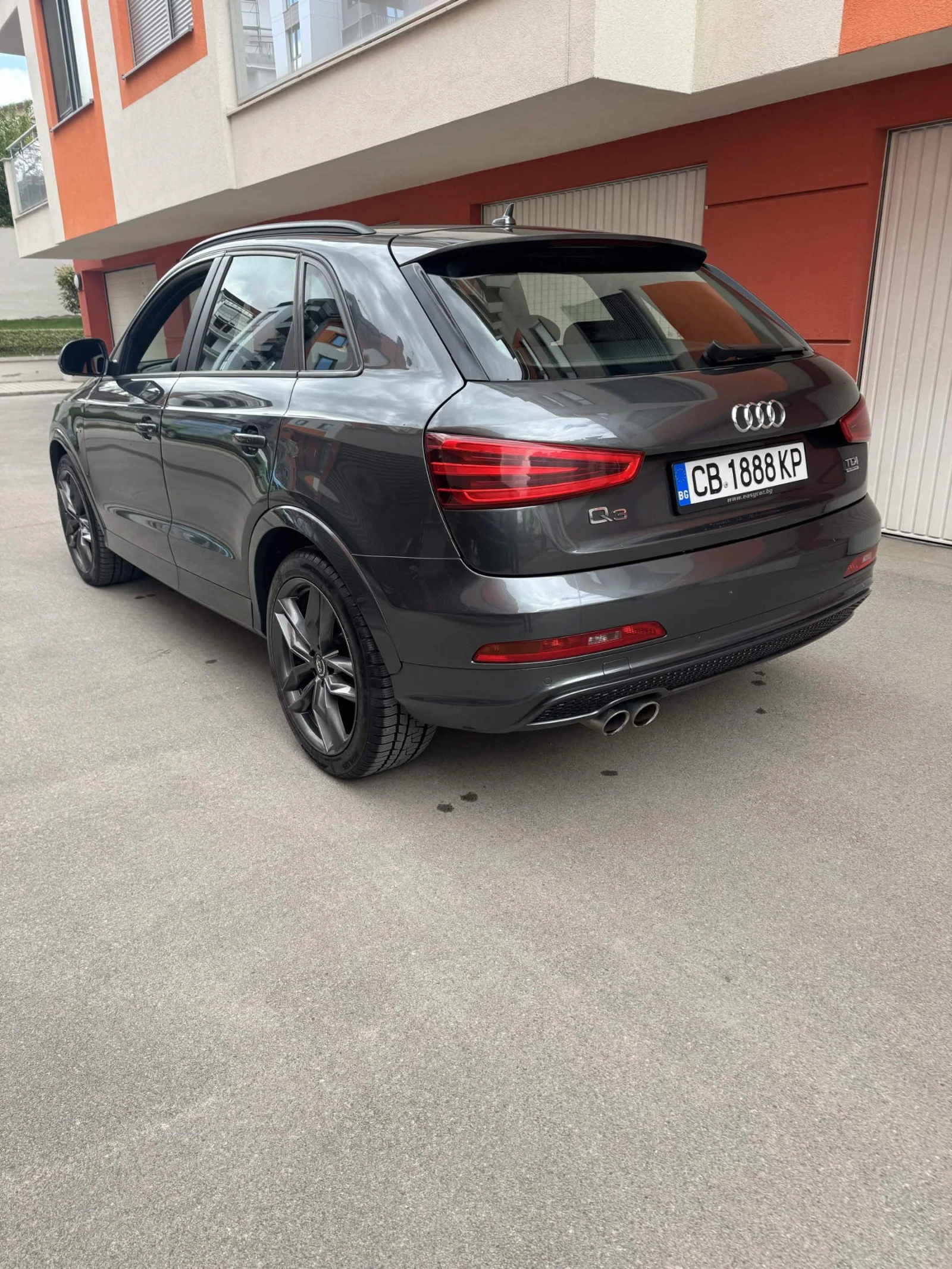 Audi Q3 S-line Quattro, снимка 6 - Автомобили и джипове - 54512228