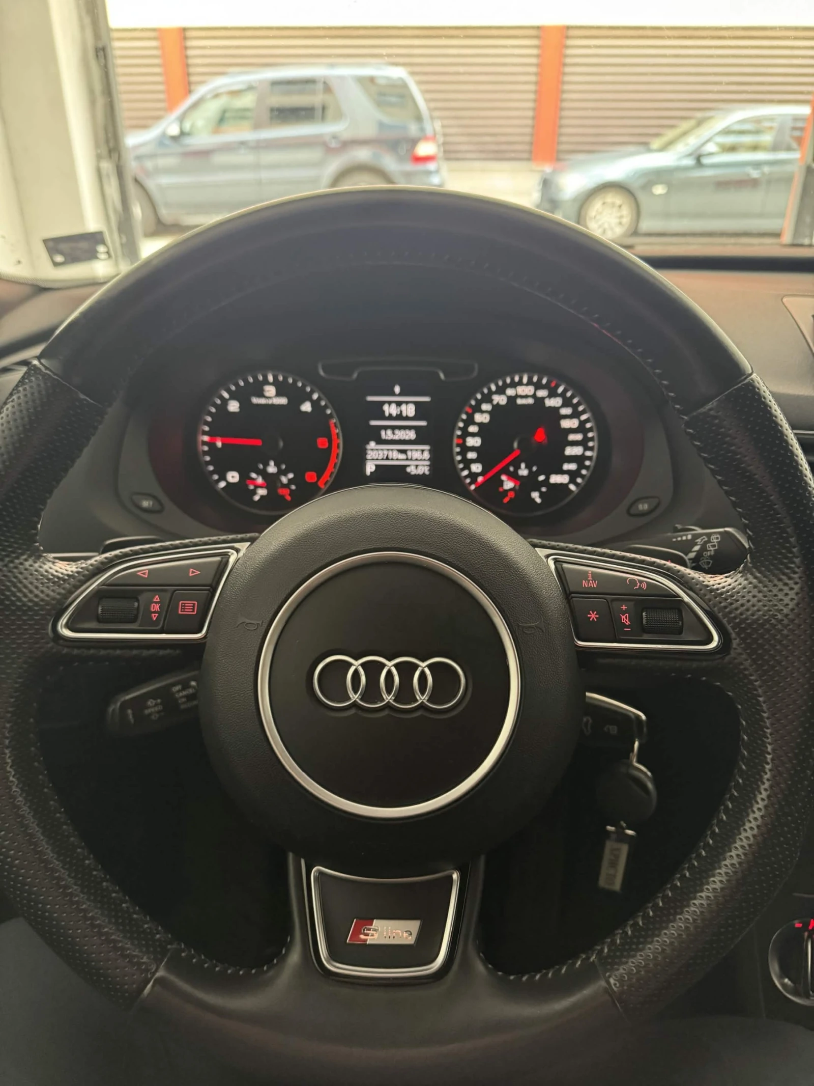 Audi Q3 S-line Quattro, снимка 12 - Автомобили и джипове - 54512228