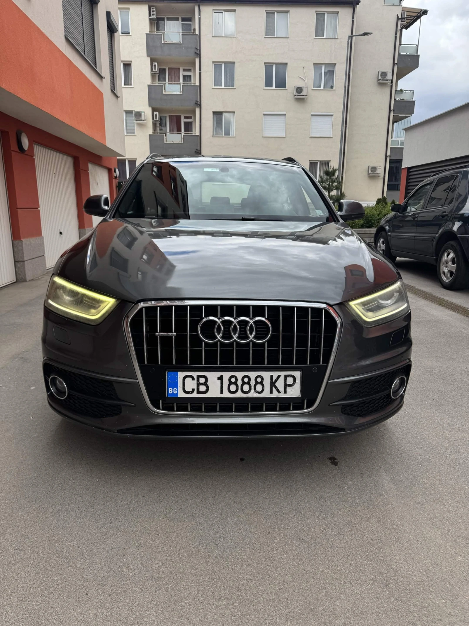 Audi Q3 S-line Quattro, снимка 2 - Автомобили и джипове - 54512228