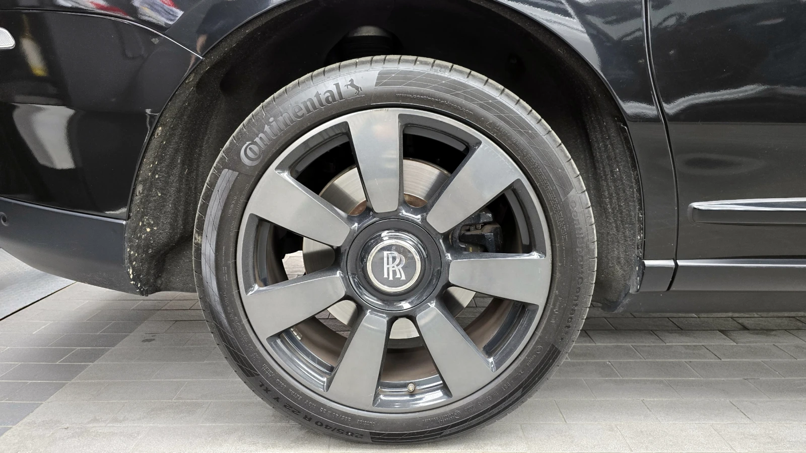 Rolls-Royce Cullinan 6.7* 360* SOFT CLOSE* HUD* BLIND SPOT* КРАЙНА ЦЕНА, снимка 5 - Автомобили и джипове - 55435668