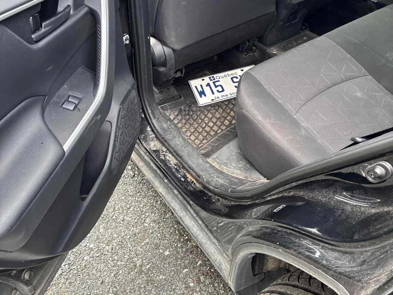 Toyota Rav4 * LE * CARFAX * ЦЕНА ДО БГ, снимка 13 - Автомобили и джипове - 55510042