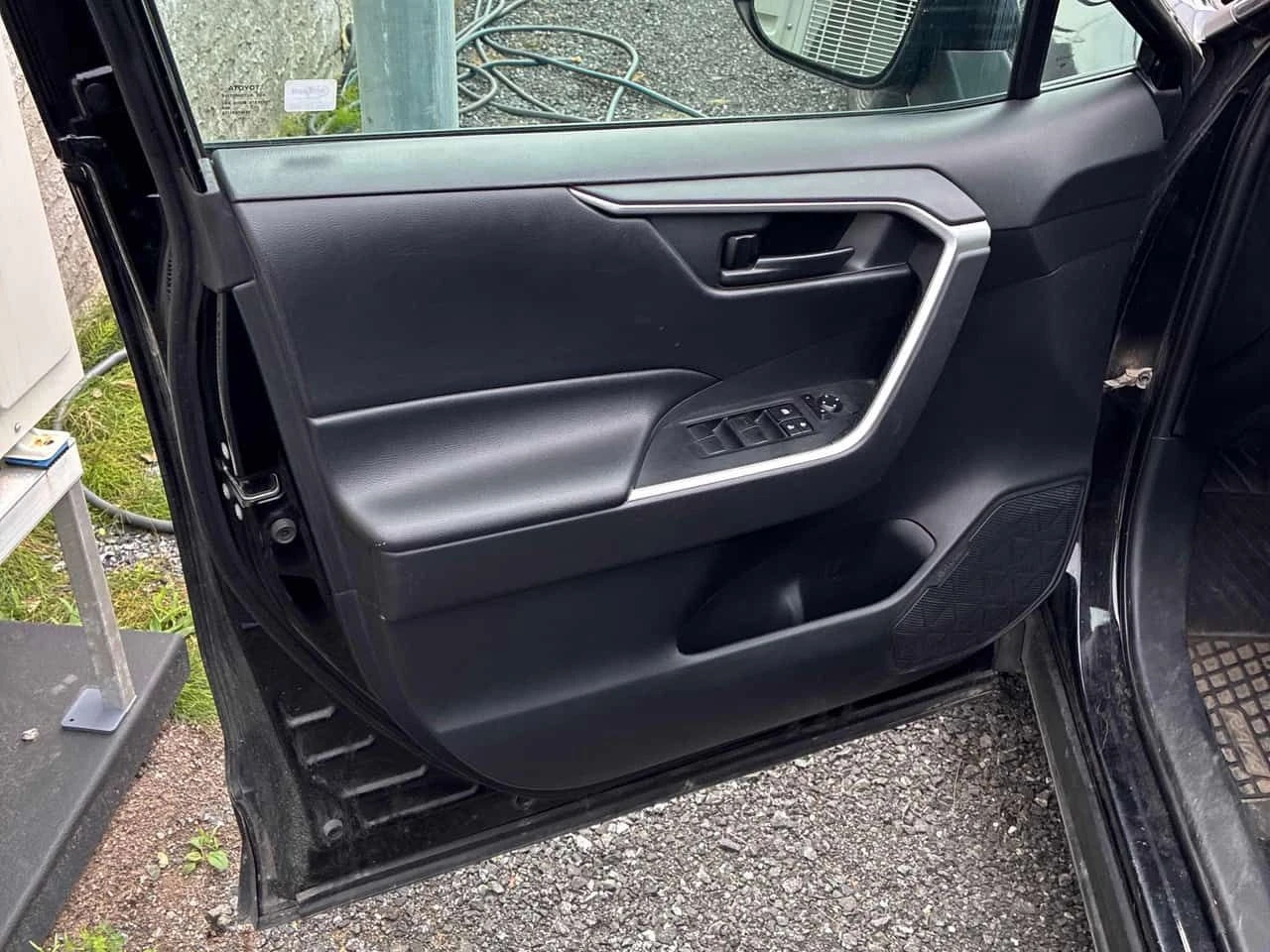 Toyota Rav4 * LE * CARFAX * ЦЕНА ДО БГ, снимка 12 - Автомобили и джипове - 55510042