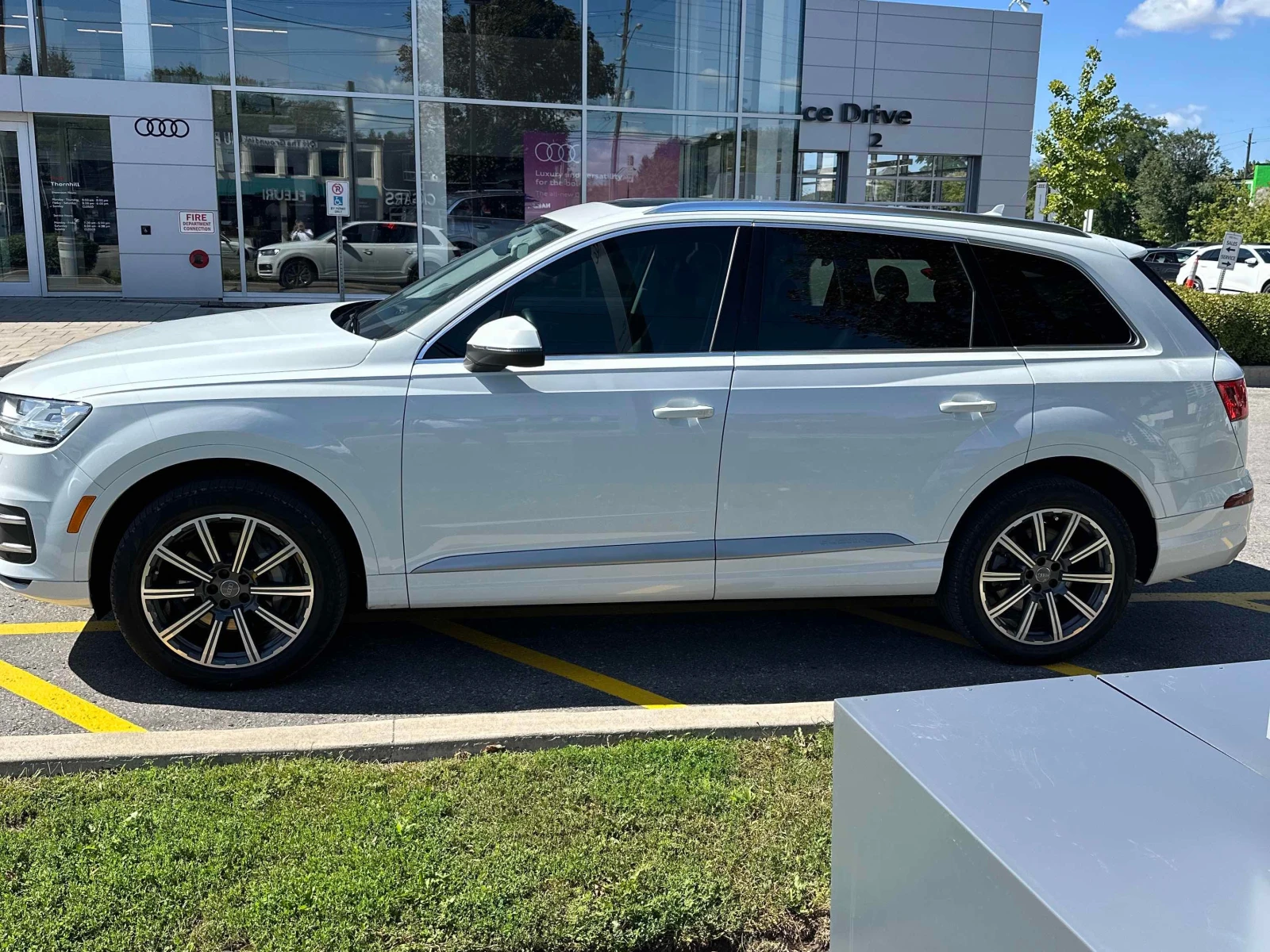 Audi Q7 * 3.0T Technik * CARFAX * БЕЗ ПЪРВОНАЧАЛНА ВНОСКА, снимка 2 - Автомобили и джипове - 56056671