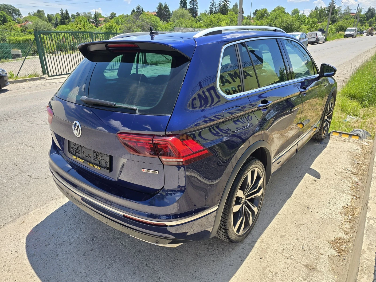 VW Tiguan R-LINE/DIGITAL/CAMERA/240, снимка 4 - Автомобили и джипове - 56310893