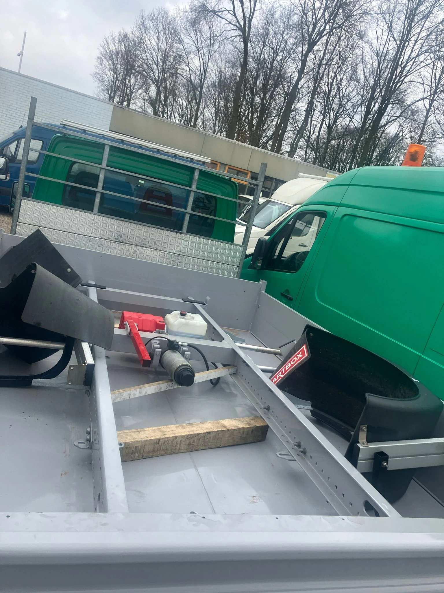 Iveco 35 Самосвал - изображение 3