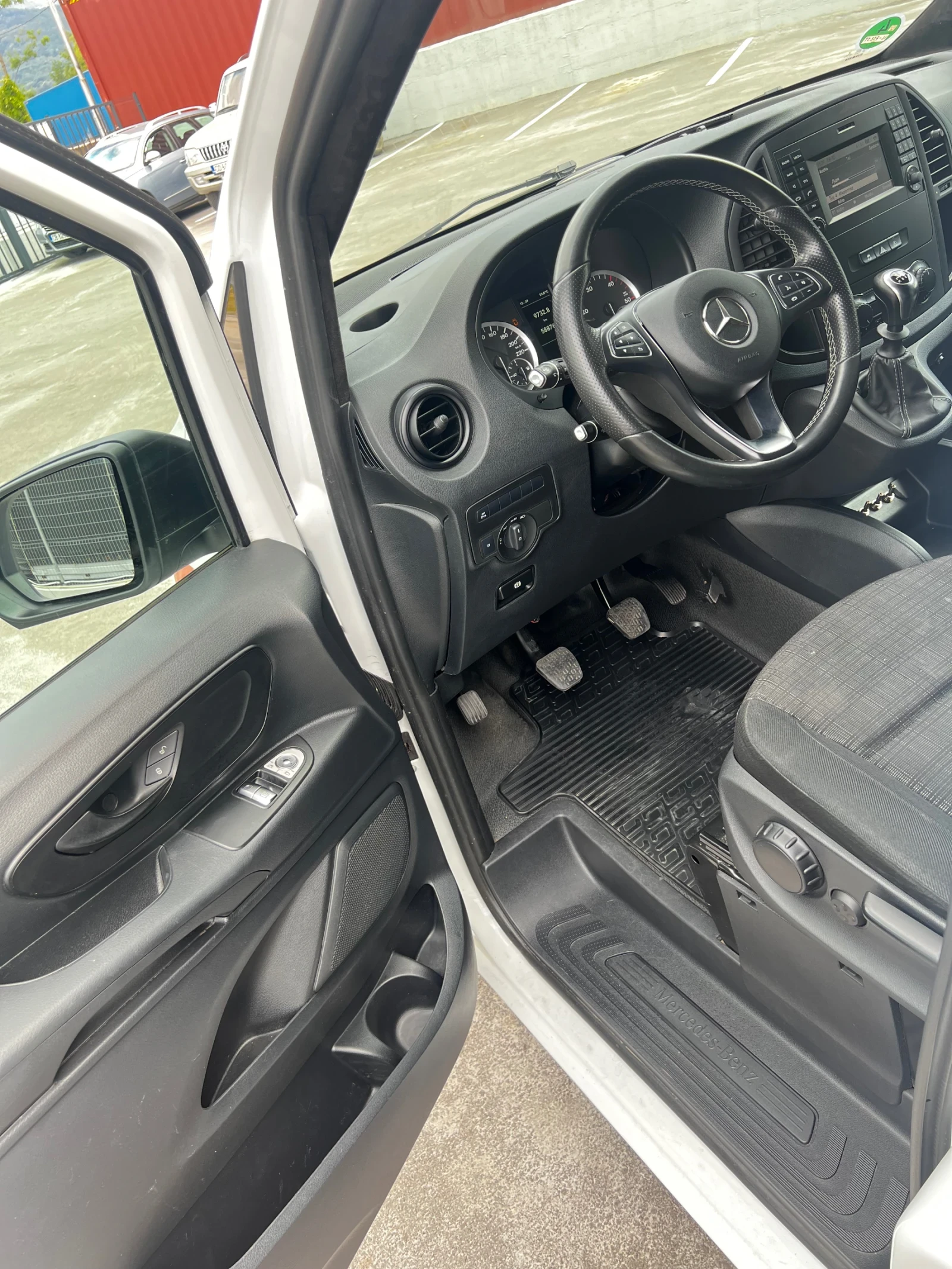 Mercedes-Benz Vito 114cdi 2.2 - изображение 8