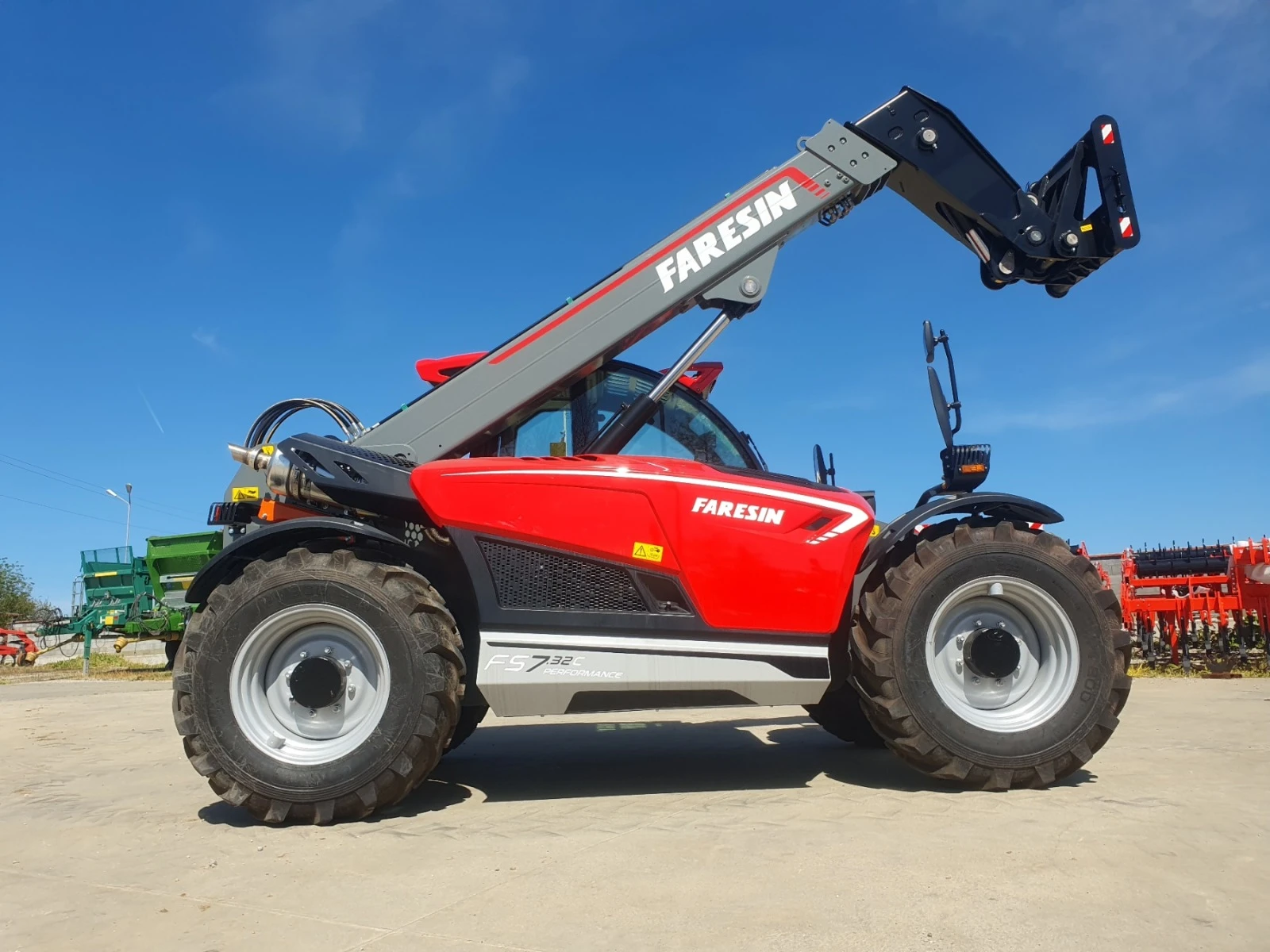 Телескопичен товарач Faresin FS 07.32 PERFORMANCE LS 85-&#10071;ПРОМОЦИЯ, снимка 1