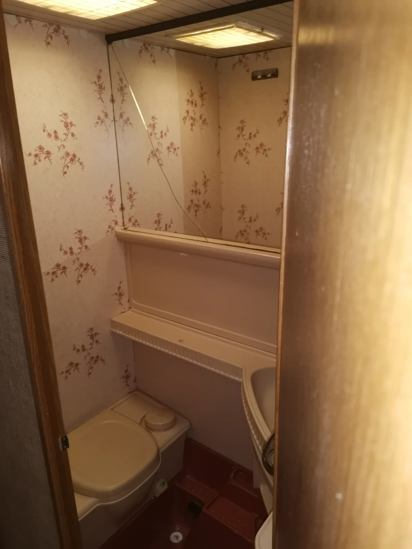 �������� Hobby 545 | Mobile.bg � ����������� 11