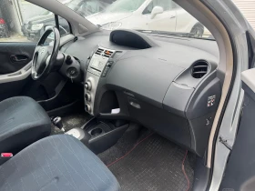 Toyota Yaris Automat, снимка 7