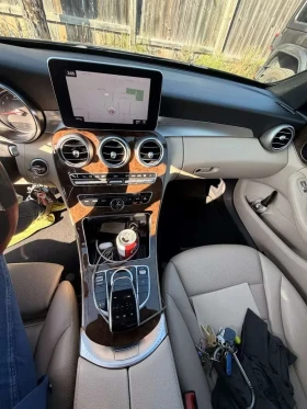 Mercedes-Benz C 300, снимка 9