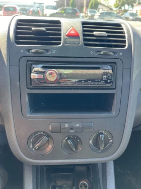 VW Golf 1.6i EURO 4 - 3900 лв. - 67866919 13