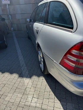 Mercedes-Benz C 320, снимка 3