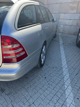 Mercedes-Benz C 320, снимка 4