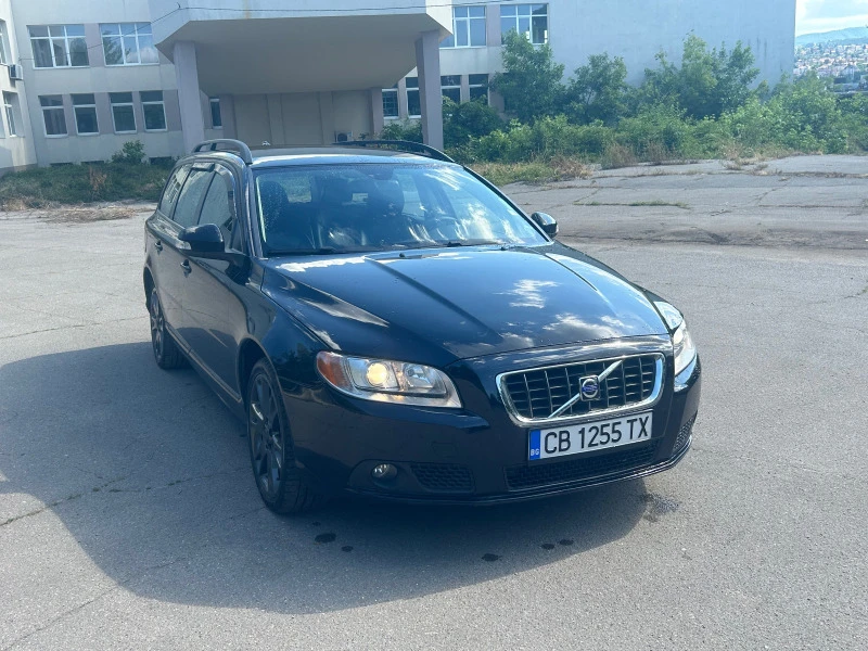 Volvo V70 2.4D, снимка 1 - Автомобили и джипове - 48105695