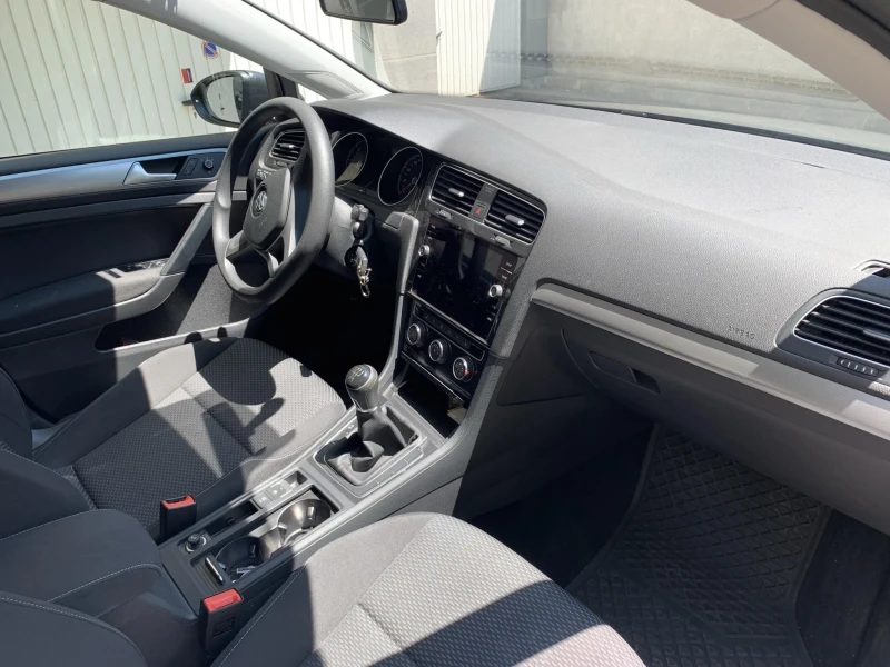 VW Golf 70000км!!!, снимка 6 - Автомобили и джипове - 47416387