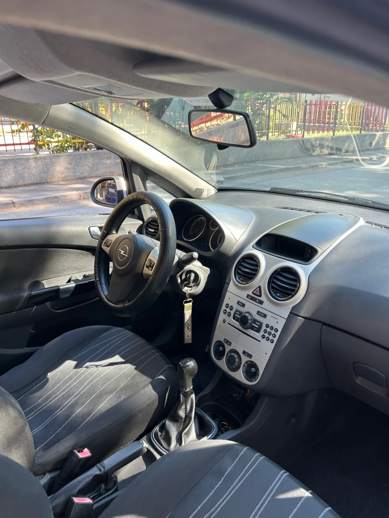 Opel Corsa 1.2, снимка 8 - Автомобили и джипове - 47453852