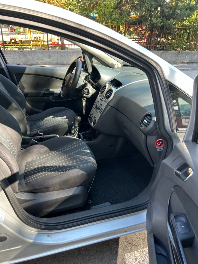 Opel Corsa 1.2, снимка 9 - Автомобили и джипове - 47453852