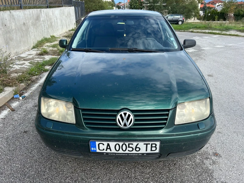 VW Bora 1.6I Бензин-Газ, снимка 1 - Автомобили и джипове - 47464817