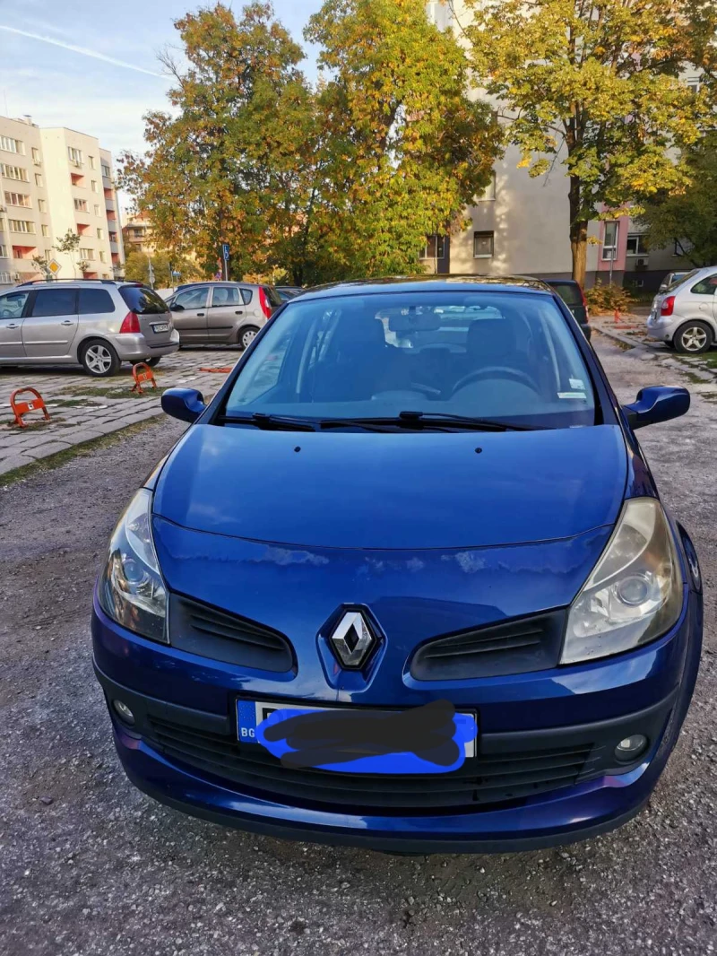 Renault Clio III, снимка 11 - Автомобили и джипове - 47520376