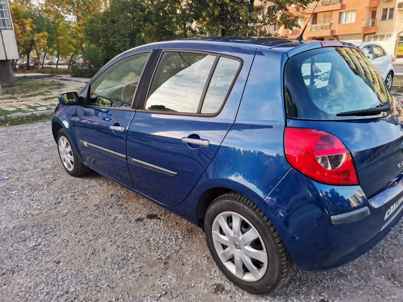 Renault Clio III, снимка 3 - Автомобили и джипове - 47520376