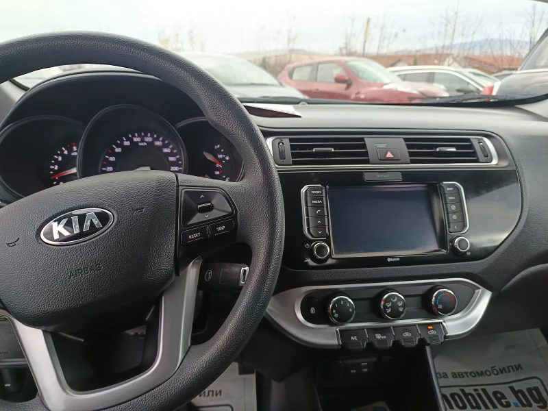 Kia Rio Хечбек, снимка 6 - Автомобили и джипове - 48066975