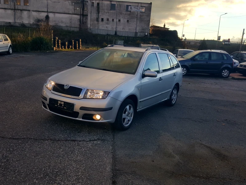 Skoda Fabia, снимка 1 - Автомобили и джипове - 48383237