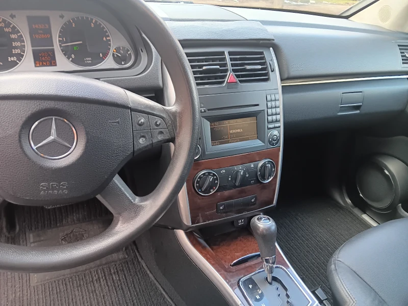 Mercedes-Benz B 180, снимка 15 - Автомобили и джипове - 49271090