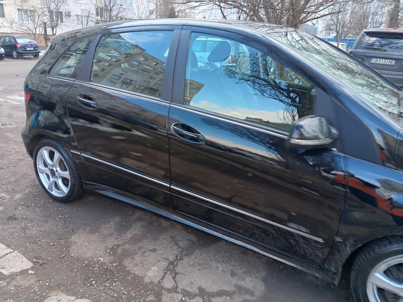 Mercedes-Benz B 180, снимка 4 - Автомобили и джипове - 49271090