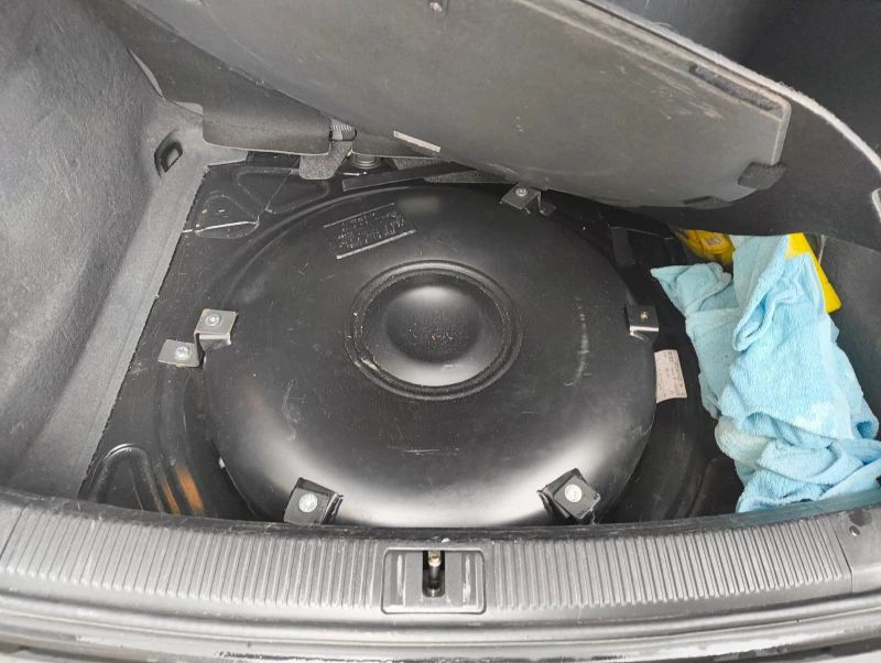 Audi A3 1.6 MPI. LPG, снимка 11 - Автомобили и джипове - 52379218