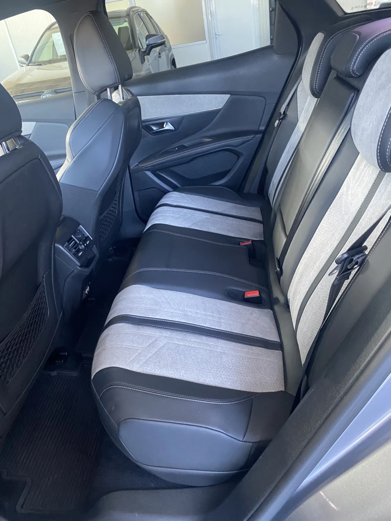 Peugeot 3008 Hybrid 300 4x4 GT Line, снимка 11 - Автомобили и джипове - 51755909