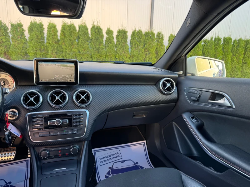 Mercedes-Benz A 250 i AMG* Harman/Kardon* Панорама* Full* ШВЕЙЦАРИЯ!!!, снимка 12 - Автомобили и джипове - 52120253