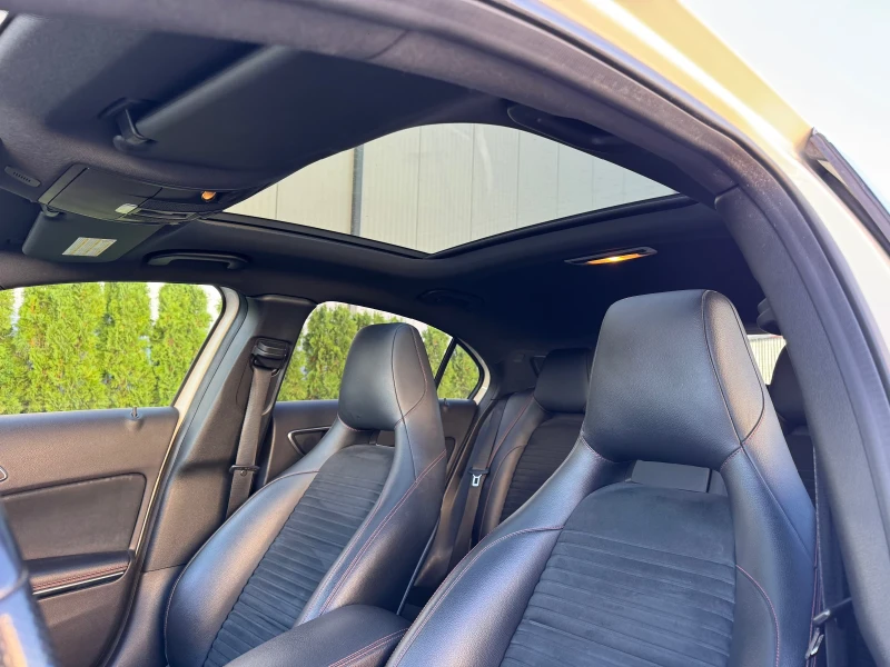 Mercedes-Benz A 250 i AMG* Harman/Kardon* Панорама* Full* ШВЕЙЦАРИЯ!!!, снимка 9 - Автомобили и джипове - 52120253