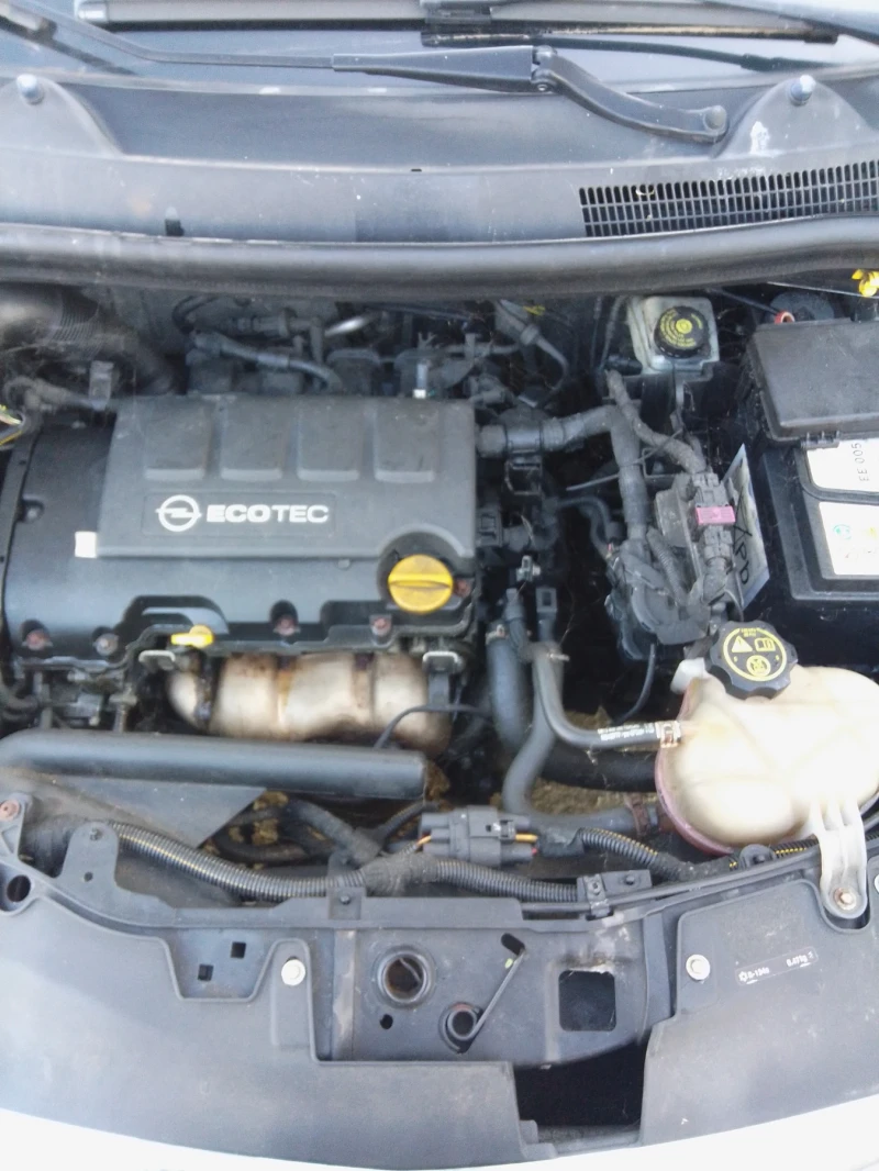 Opel Corsa 1.2 ecotec, снимка 8 - Автомобили и джипове - 52490743