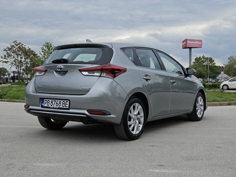 Toyota Auris 1.8i Hybrid 67000км., снимка 4 - Автомобили и джипове - 52532112