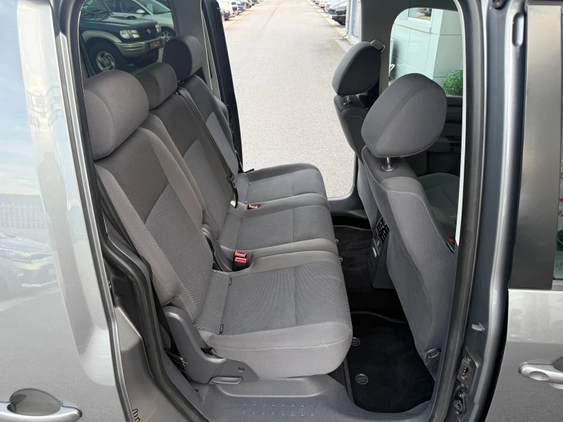 VW Caddy 1.6TDI TOP TOP TOP, снимка 15 - Автомобили и джипове - 52664793